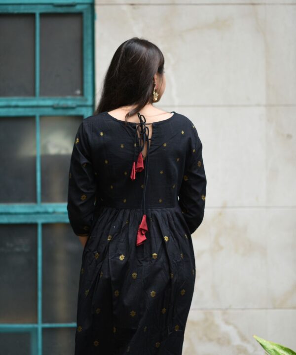 4c5443b8-295d-435e-9f64-2094e28fb575