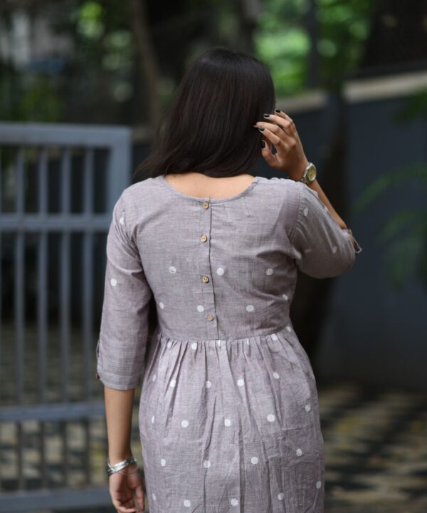 fbbff0e4-c8dd-4441-870f-3110593c3f18